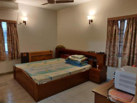 Lovely Couple Friendly Guest House Kolkata Bagian luar foto
